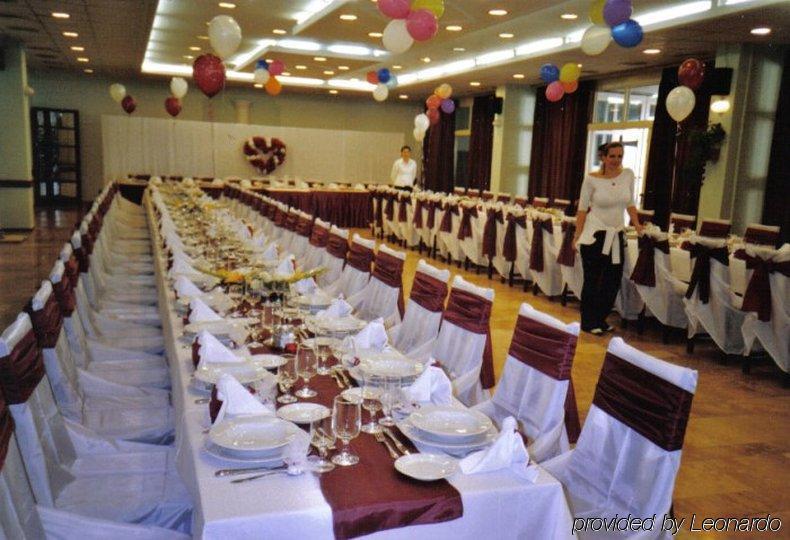 Romai Hotell Budapest Restaurang bild
