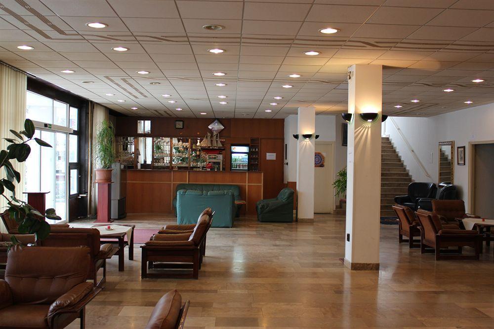 Romai Hotell Budapest Exteriör bild